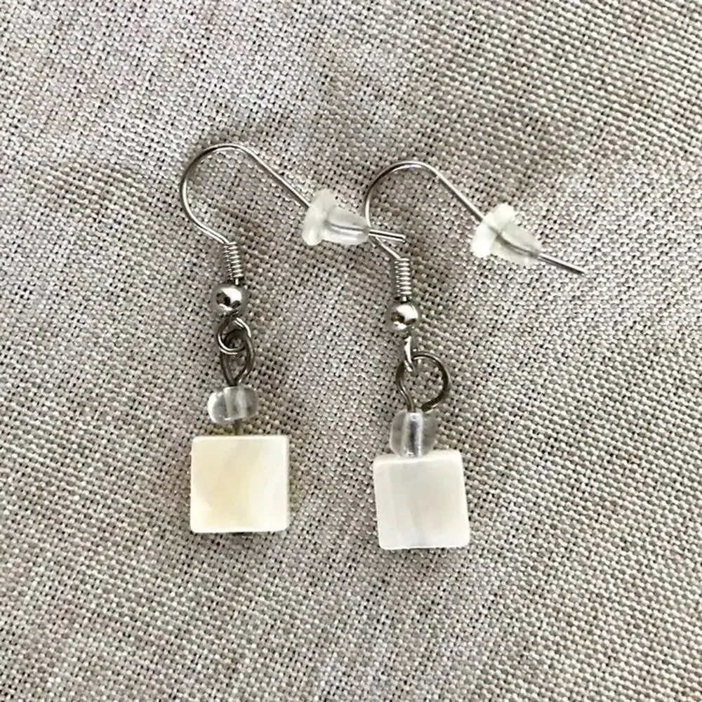 Mother Of Pearl Shell Earrings - Picture 2 of 3